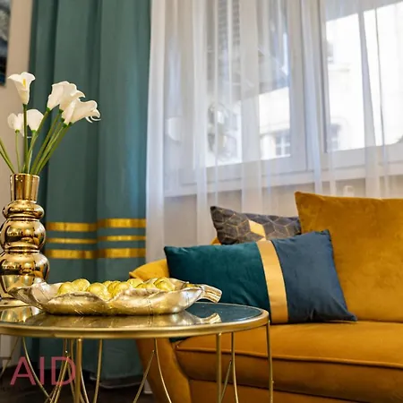 V68 Design - Hostaid *