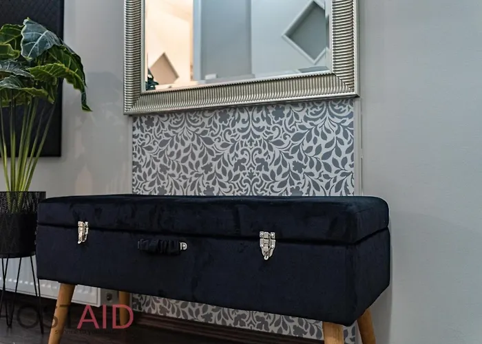 V68 Design - Hostaid Apartament