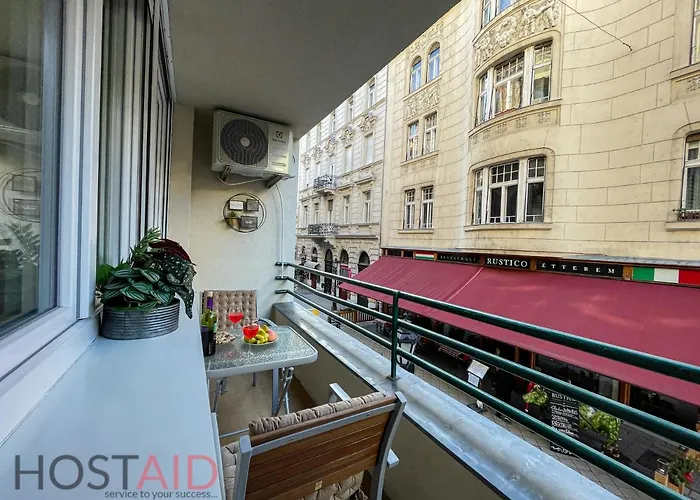 V68 Design - Hostaid Budapesta