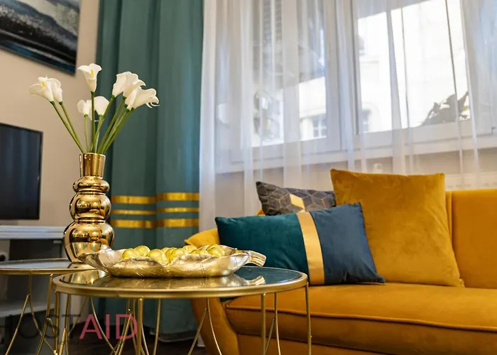 V68 Design - Hostaid *