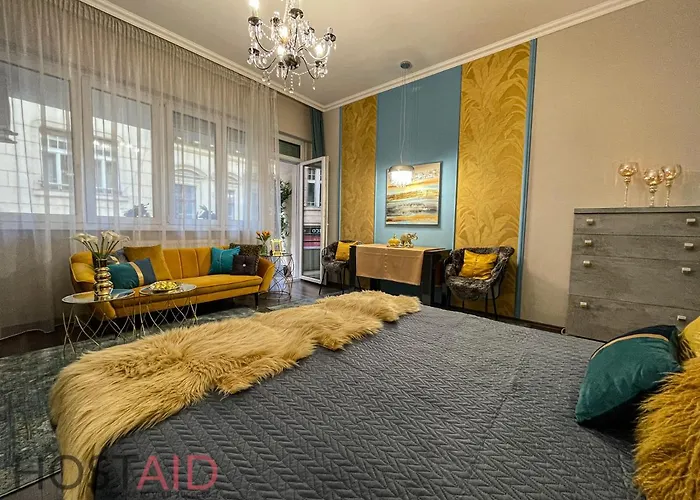 V68 Design - Hostaid *