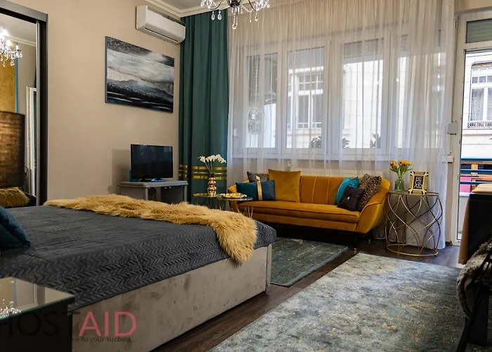 V68 Design - Hostaid Budapesta