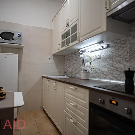 V68 Design - Hostaid شقة *