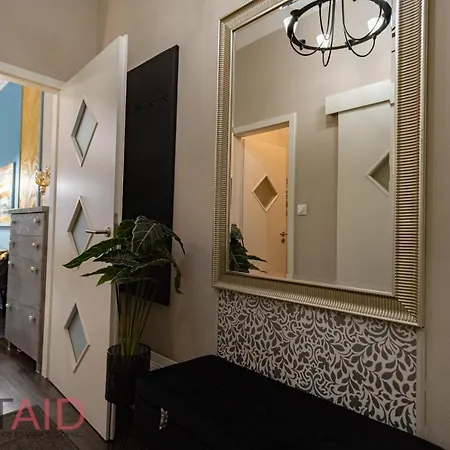 Appartement V68 Design - Hostaid Boedapest